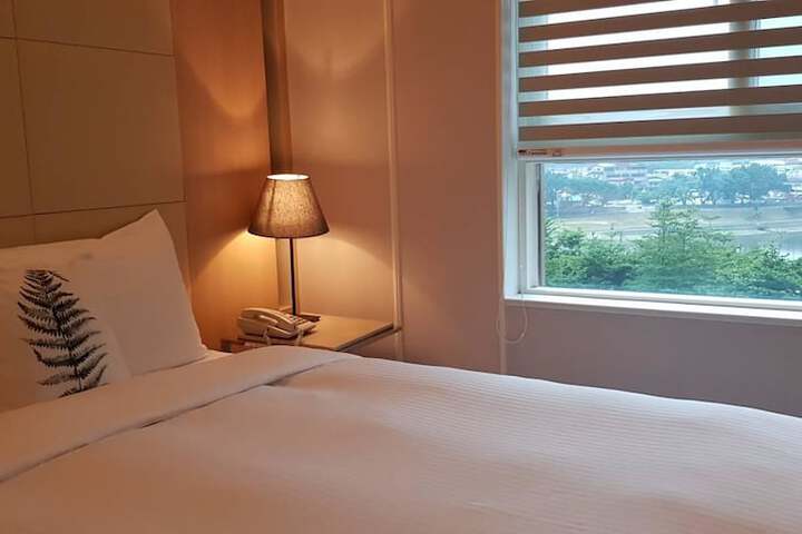 Room 13 of 58