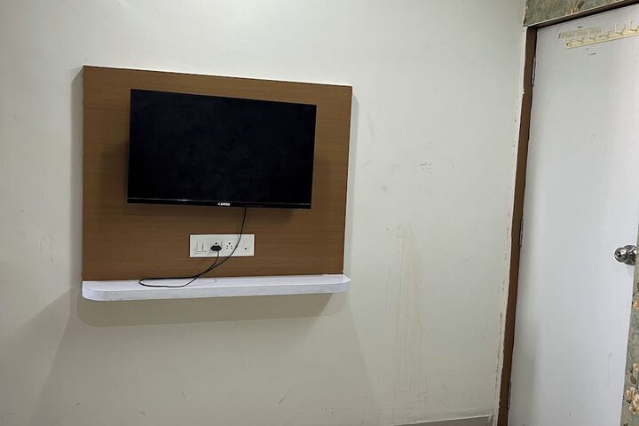 Room 16 of 26