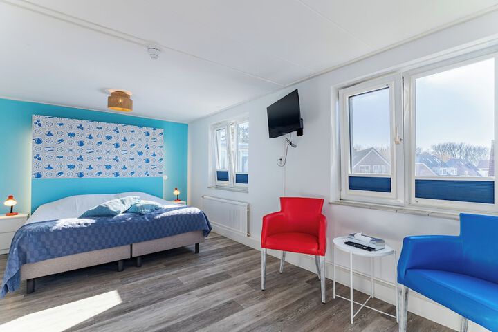 Room 74 of 144