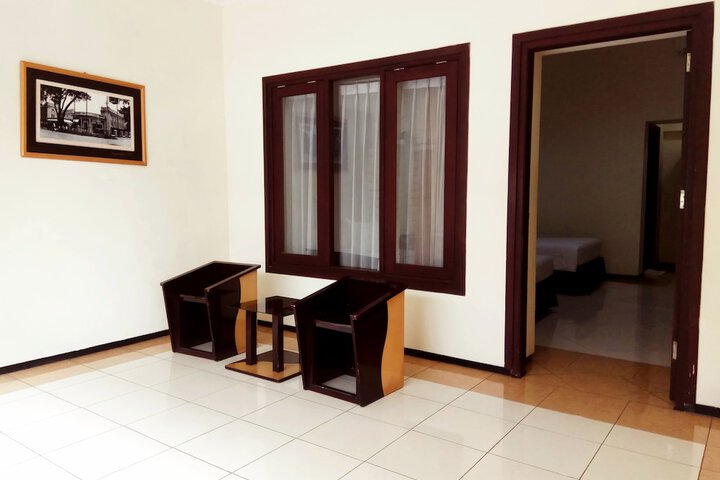Room 5 of 31