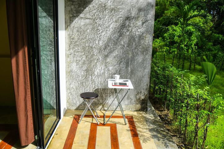 Terrace/Patio 8 of 28