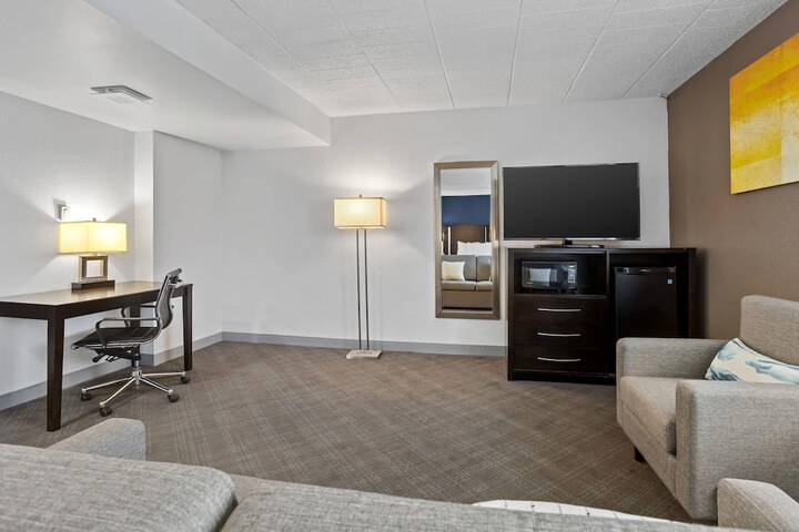 Room 38 of 64