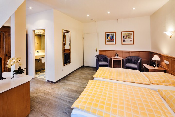 Room 15 of 49