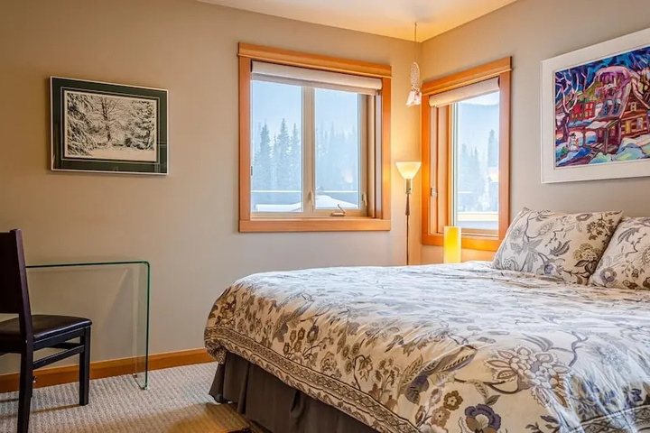 KOOKABURRA LODGE #301 BY BEAR COUNTRY - Sun Peaks BC 301 3270 Creekside Way
