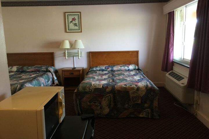 Room 8 of 22