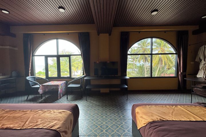 Room 43 of 94