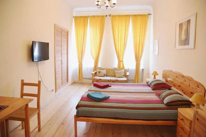 guest_rooms