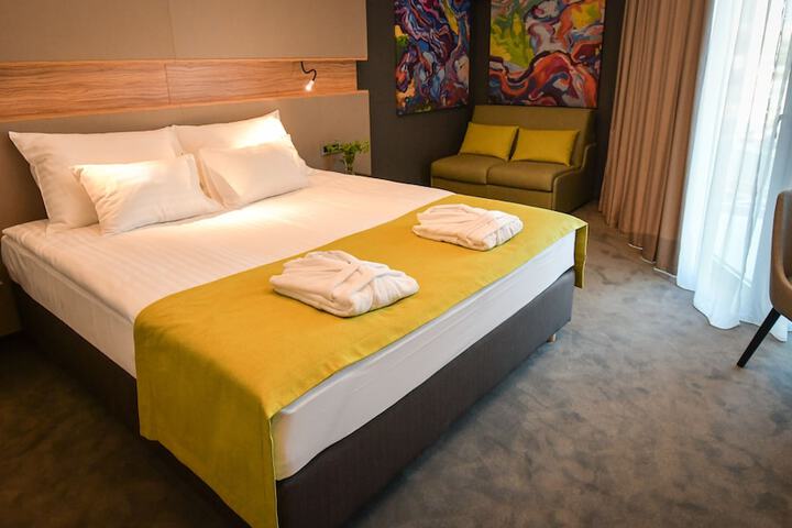 Room 7 of 78