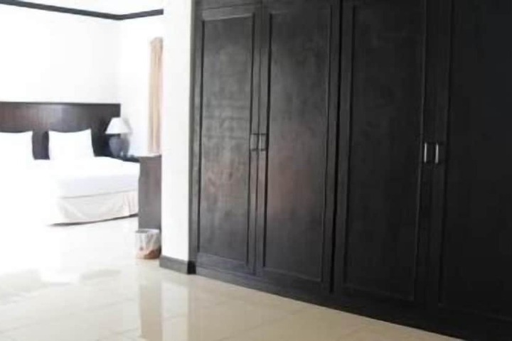 Room 3 of 17