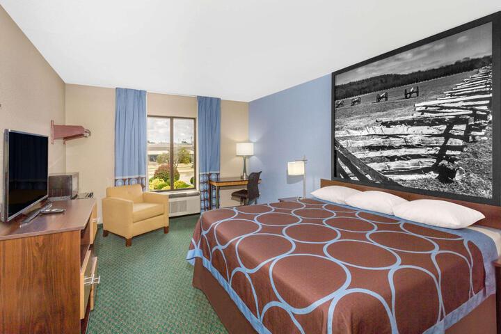 1 King Bed (7 of 26)