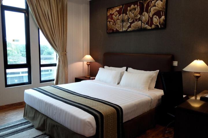 Room 14 of 63