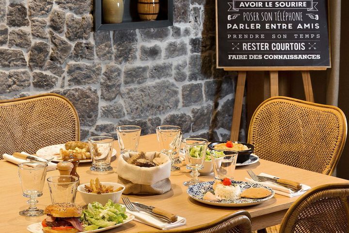 Dining Photos