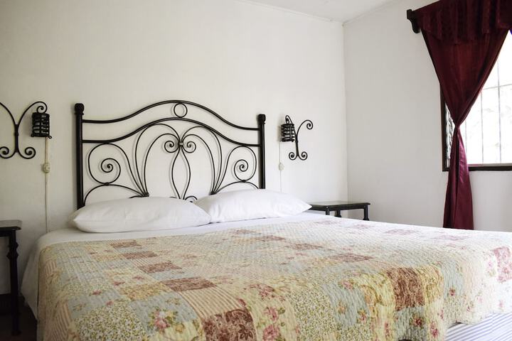 Room 27 of 131