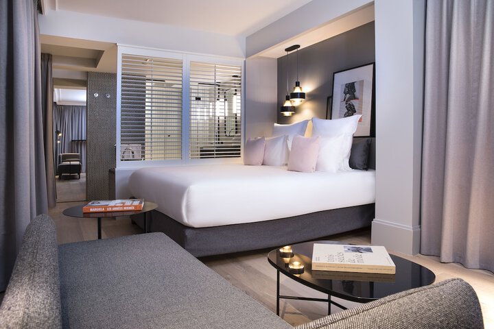Maison ELLE Paris in Paris