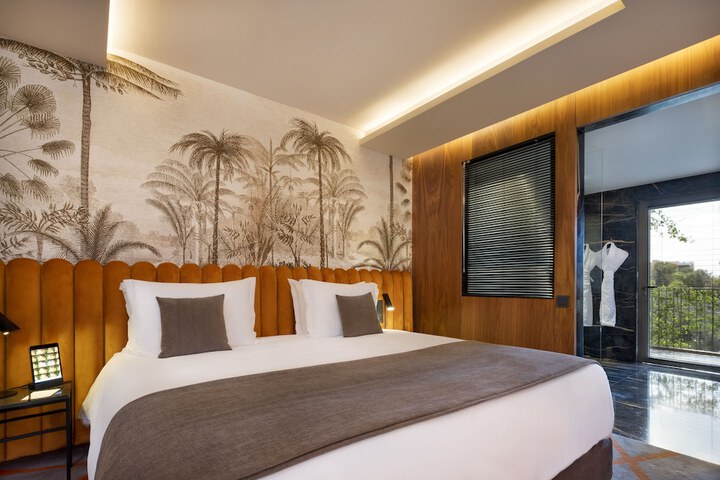 Room 8 of 29