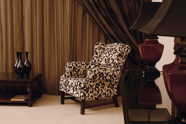 Room 32 of 77