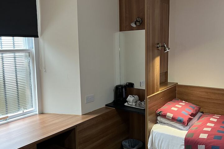 Room 50 of 80