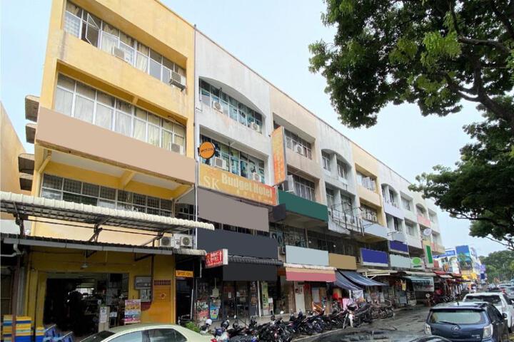 SPOT ON 90293 SK Budget Hotel