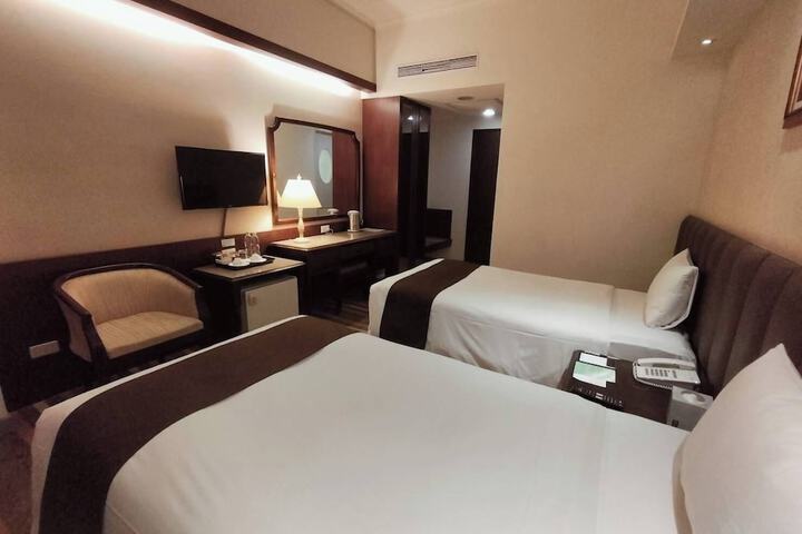 Room 40 of 88