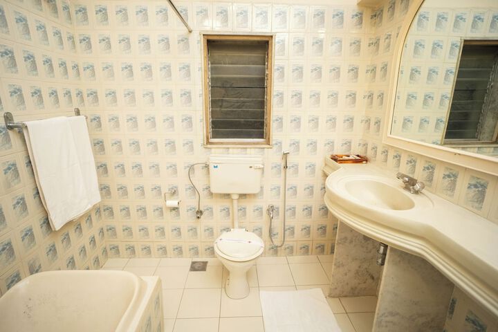 Room 69 of 135