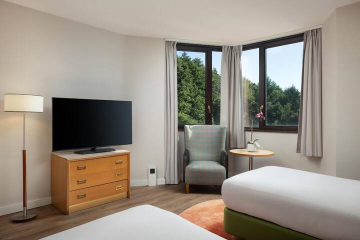 Room 55 of 146