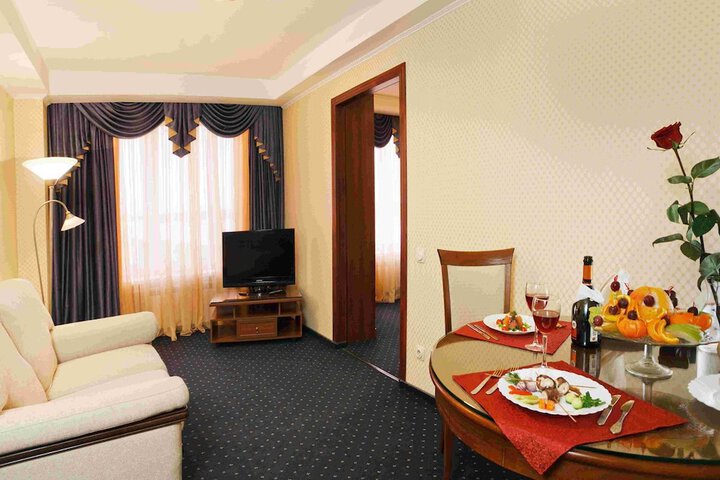 Room 34 of 74