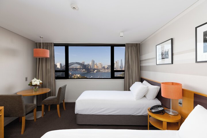 Room 25 of 87