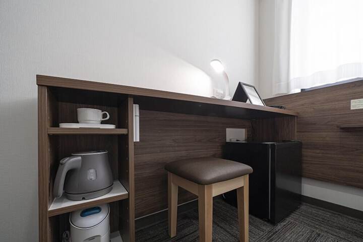 Room 11 of 26