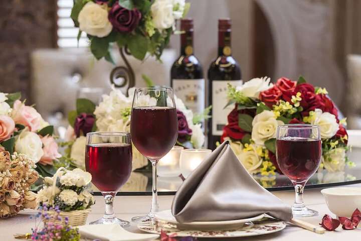Dining 60 of 86