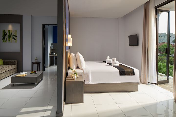 Room 8 of 23