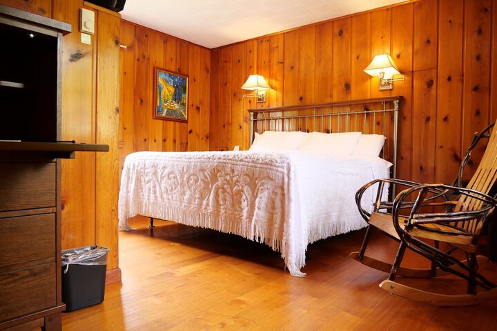 Room 12 of 39