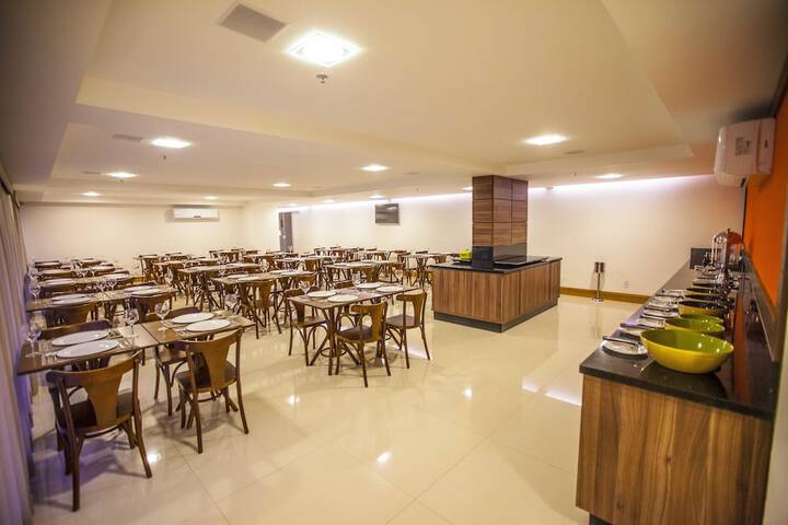 Dining Photos
