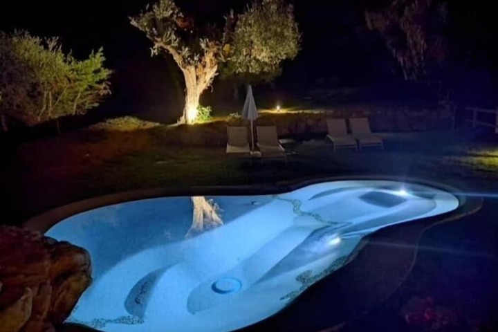 Hotel Pool