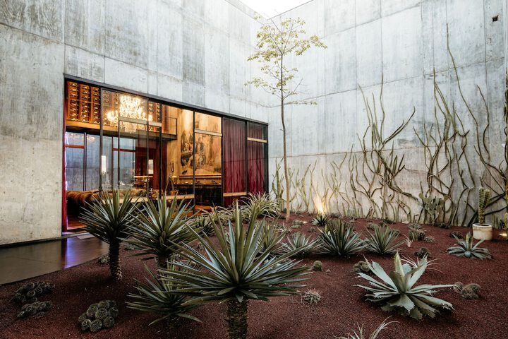 Hotel Exterior 72 of 75