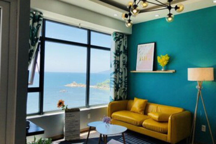Room 15 of 38