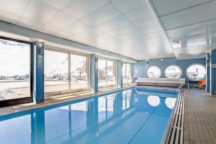 Hotel with Pool