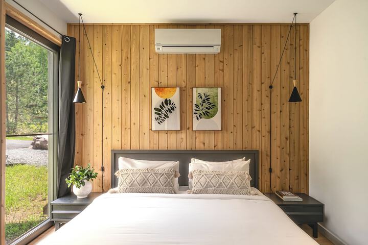 Room 10 of 65