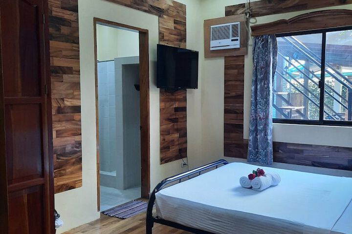 Room 2 of 47