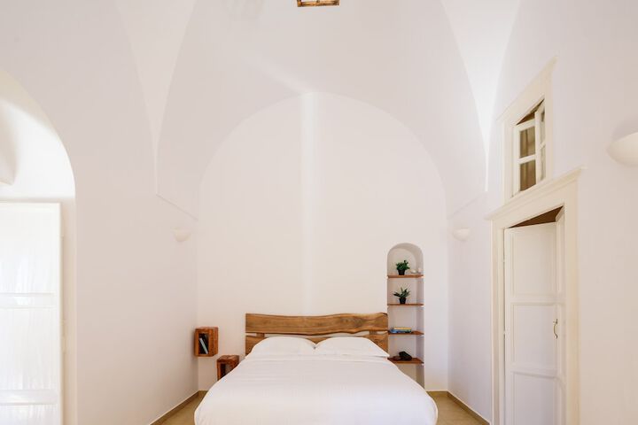 Room 9 of 19