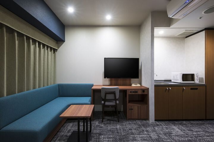 Room 7 of 30
