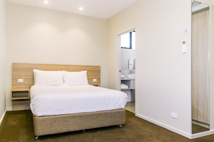Room 9 of 55