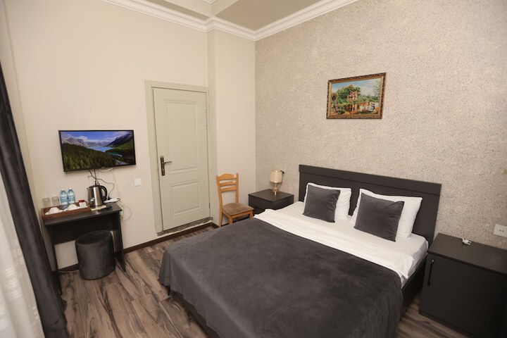 Room 20 of 65