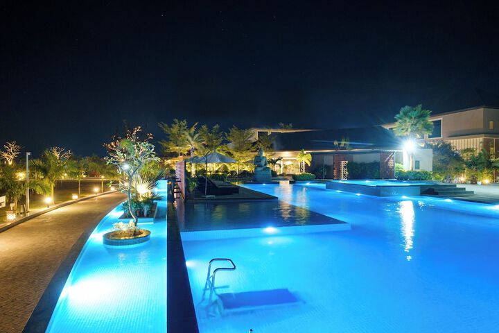 Pool 39 of 81