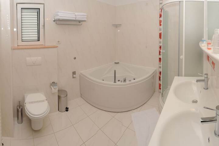 Bathroom Interior Photo