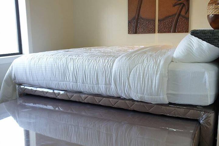 Room 3 of 16
