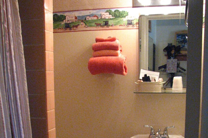 Room 32 of 77