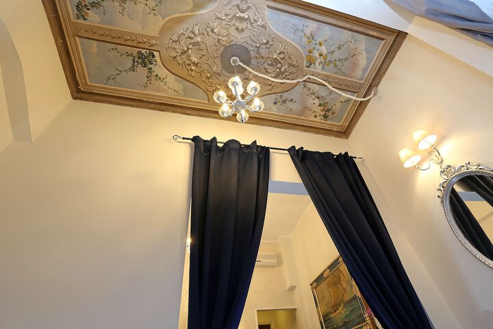 Room 20 of 84