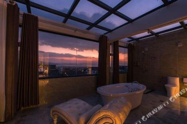Yifan Hermitage Wood Art Garden Aesthetics Homestay