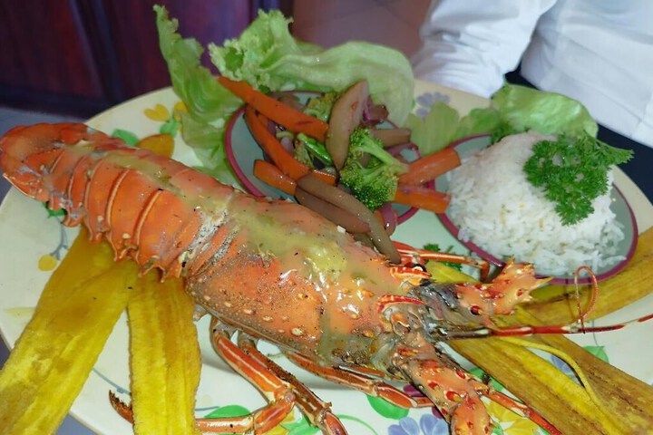 Dining 26 of 43