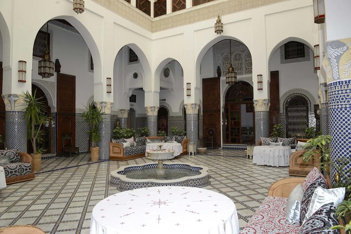Hotel Interior 7 of 128